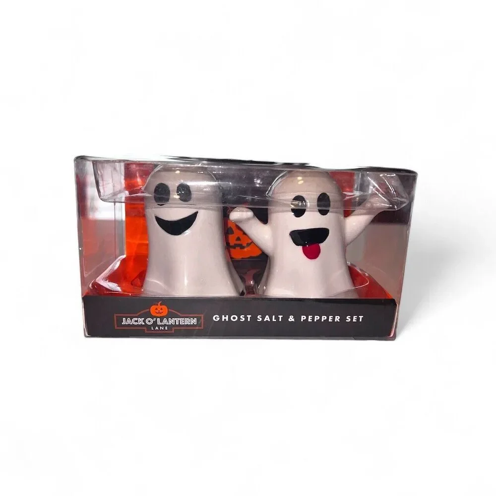 Jack ‘O Lantern Lane Spooky Cute Ghosts Ceramic Halloween Salt & Pepper Shakers